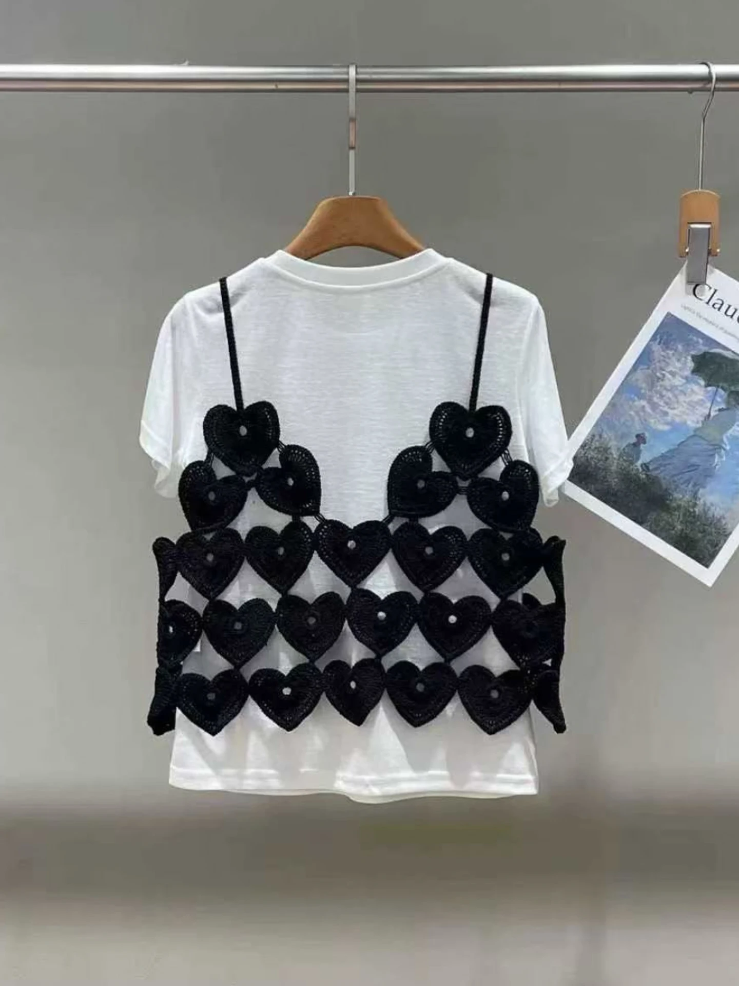 

Stunning Two-Piece Set Women's Summer 2026 Heart Hollow out Hook Flower Simple T-Shirt Two-Piece Set Fashionable Casual Outfit