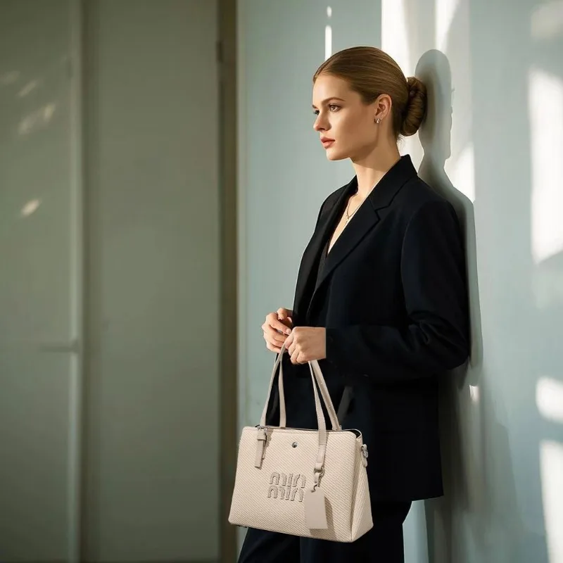 

Городская сумка с кисточками, женская многофункциональная сумка через плечо, легкая роскошная сумка для городских жизни и поездок на работу