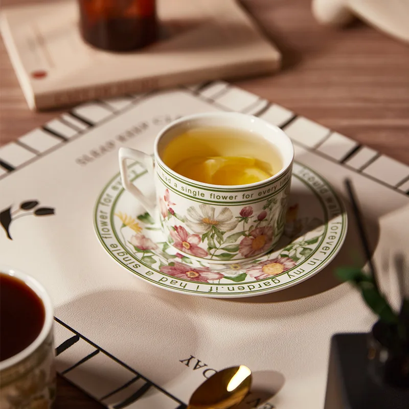 240ml French Vintage Tea Cups and Saucer Sets Light Luxury Floral Ceramic Mug Espresso Cup Home Office Sunflower Coffee Mugs Set