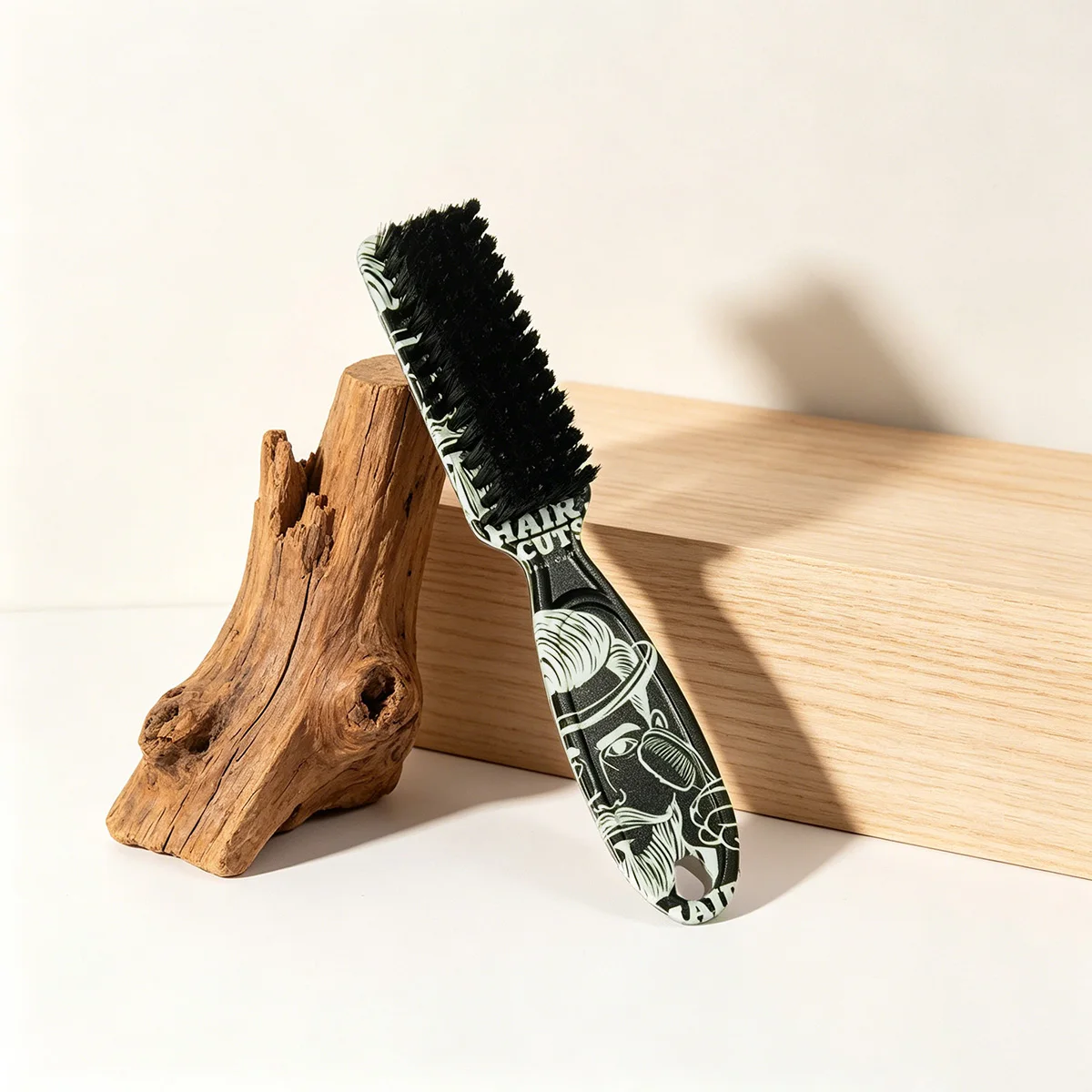 1pcs vintage Pattern Oil Brush, Cleaning Brush Edge Brush, Beard Brush Styling Brush, Special for Real Hair Wigs