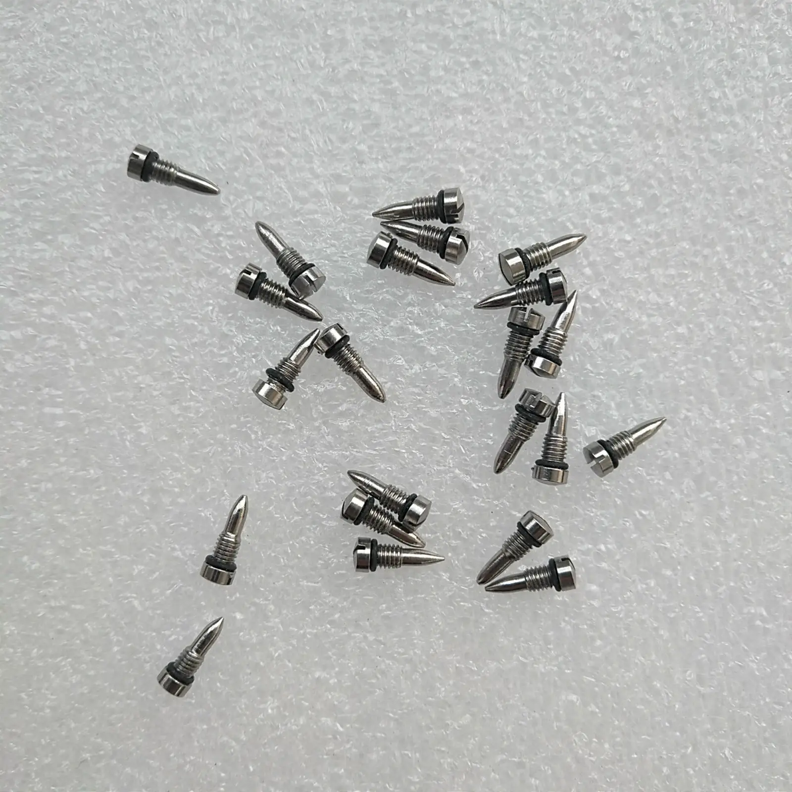 

100 Pcs Saxophone Top Notch Screws with Anti-off Rubber Pads