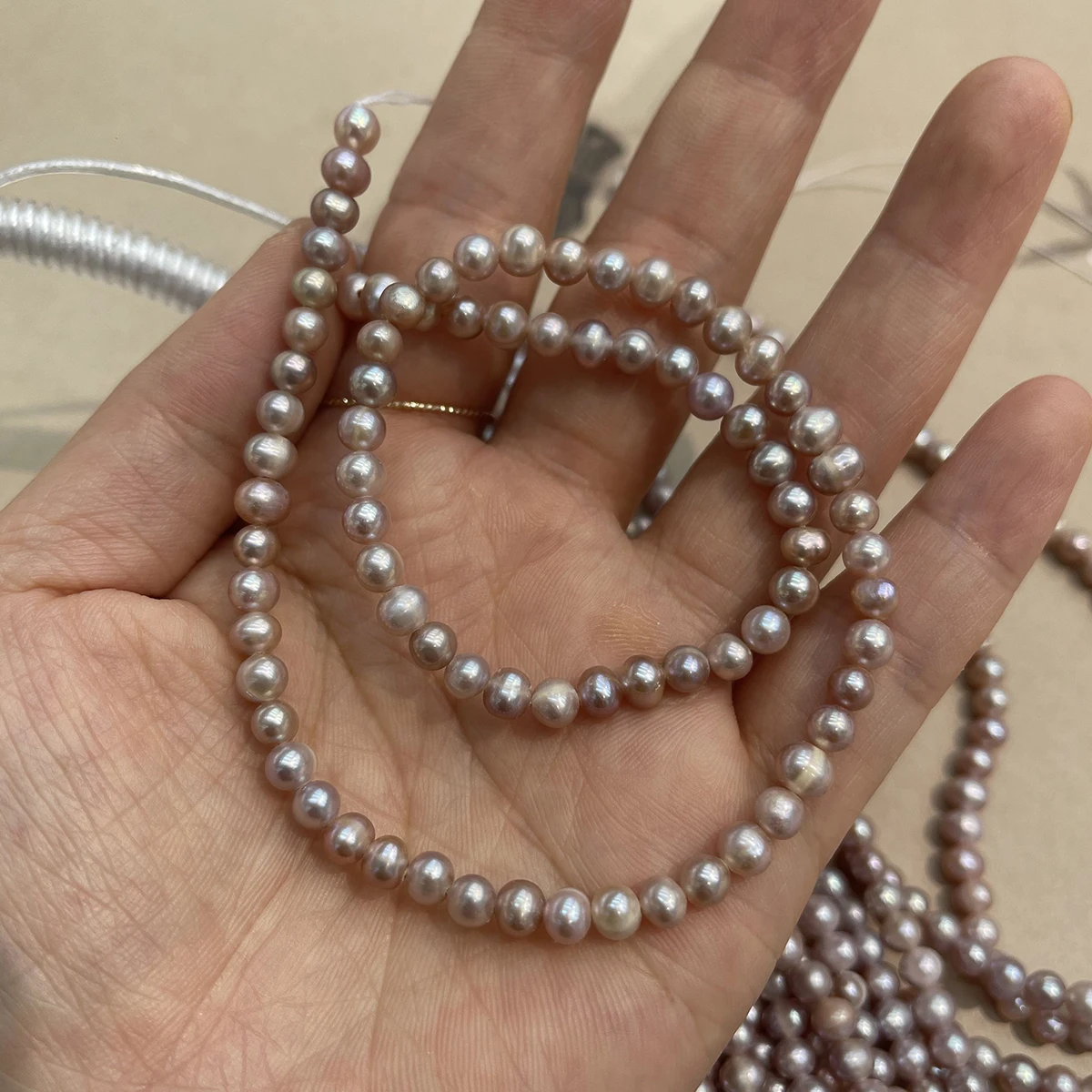 4-5mm Elegante Nahezu Runde Natürliche Süßwasserperlen Lose Perlen, Großhandel Schmuckzubehör für DIY Halsketten Armbänder – Detail 8