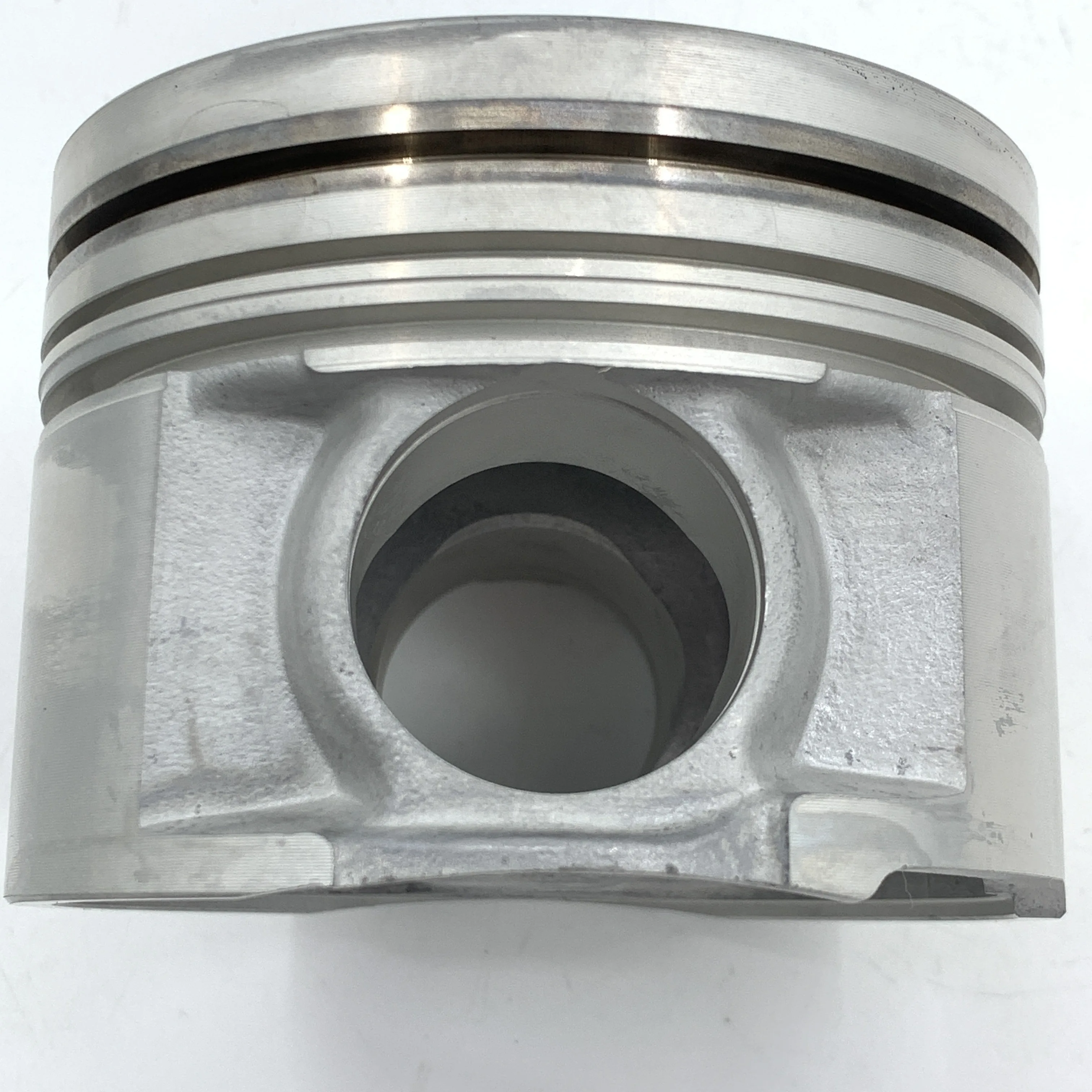 

Auto Engine Parts Piston for Nissan QD32 NP300 D22 OE 12010-2S606/1W415