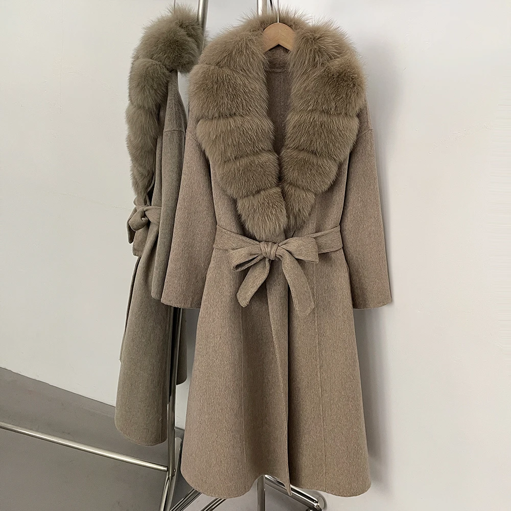 Double Faced Wool Coat Cold Weather Women's Woolen Coat with Fur Collar Minimalist Winter Outerwear for Commuting and Travel
