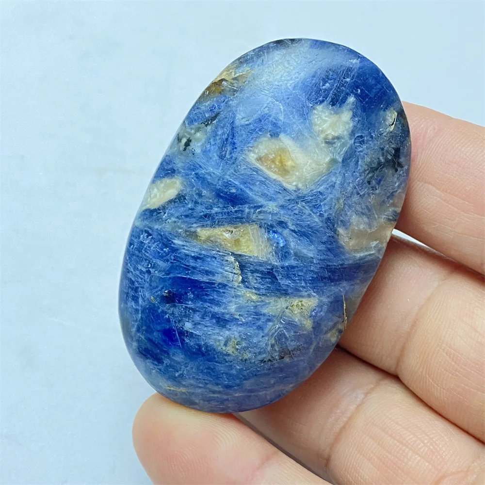 Natural High-quality Blue Crystal Stone Palm Hand Polished Meditation Spiritual Home Decoration Ornaments