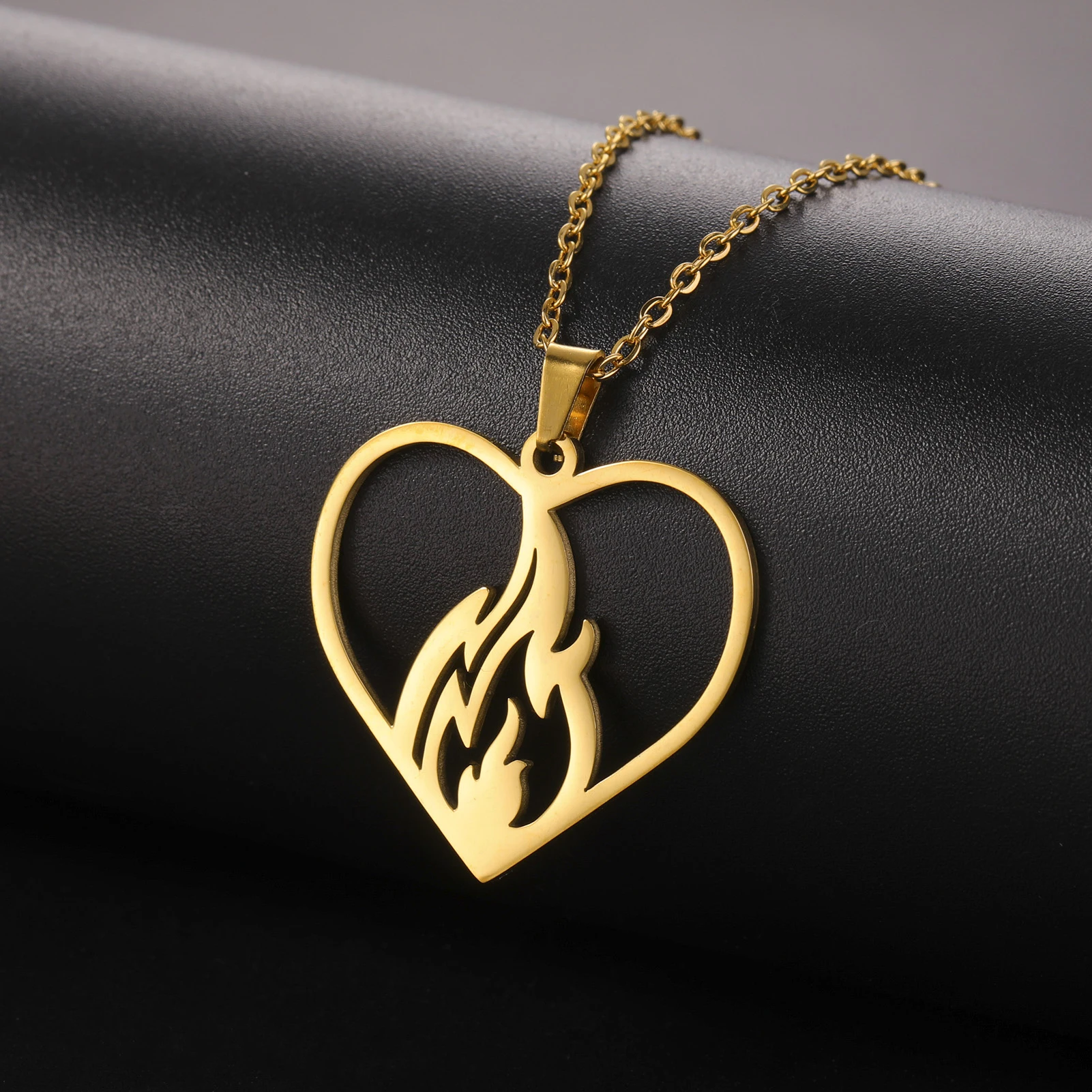 Fire Heart Pendant Necklace Women's Stainless Steel Heart Necklace Flame Love Necklace Couple Birthday Gift