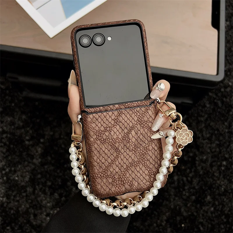 لسامسونج غالاكسي Z فليب 7 FE 6 5 4 حافظة فاخرة جلد الثعبان الملمس سوار سلسلة بولي Leather الجلود غطاء خلفي مقاوم للصدمات #5