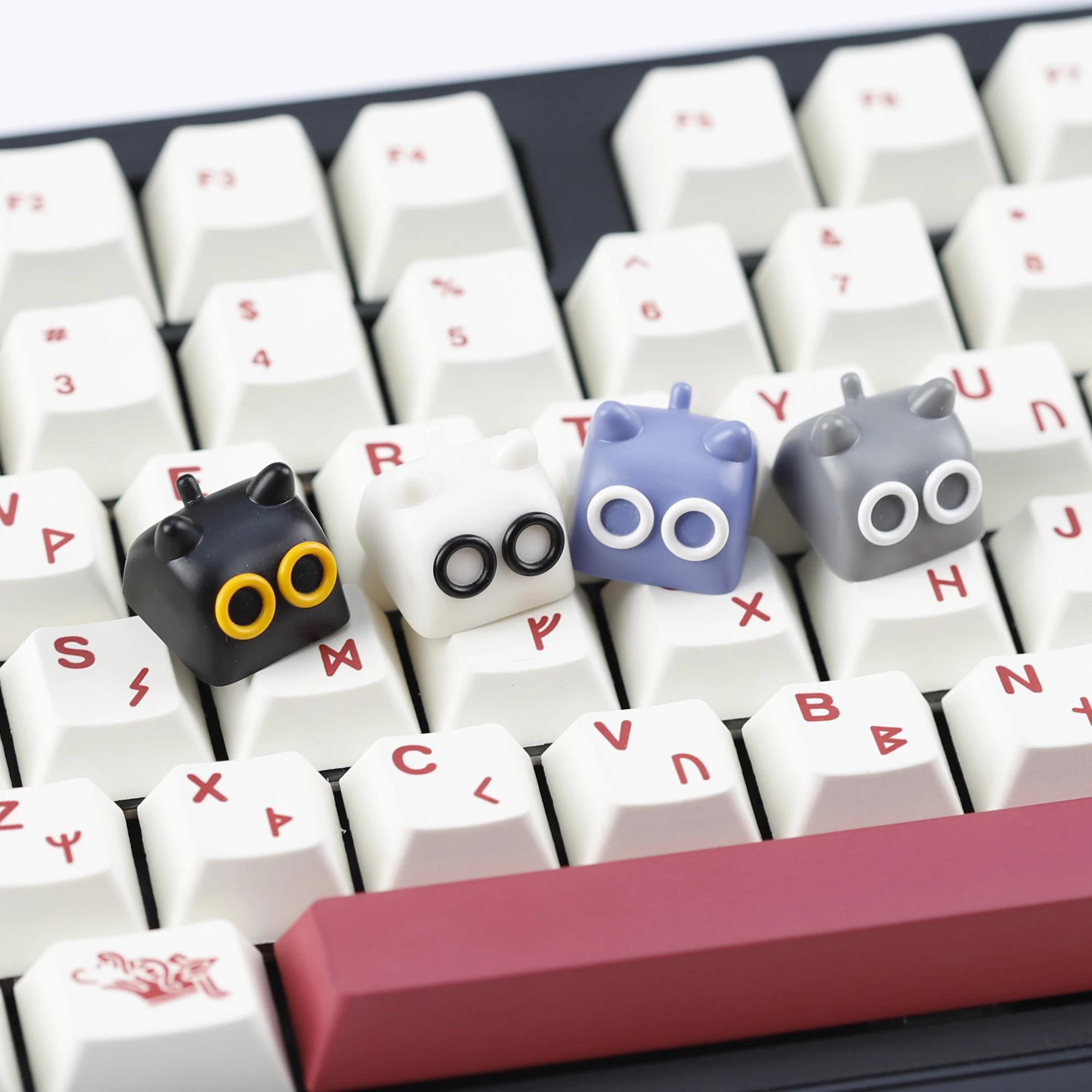 

YMDK 1 pcs Cat Head Cute Cartoon Resin Personalized Black White Gray Purple Custom Keycaps for MX Gaming Mechanical Keyboard