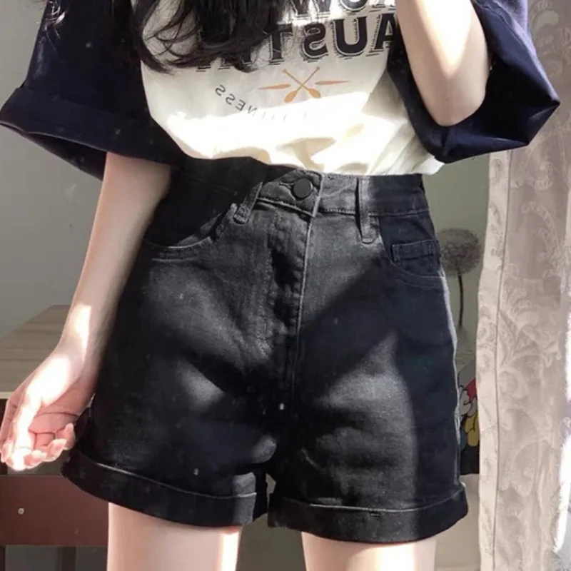 

Retro High Waist Bla Denim orts Women's Spring 2026 New Small Size Hip Covering Slimming Cuffed Straight Leg Hot Pants