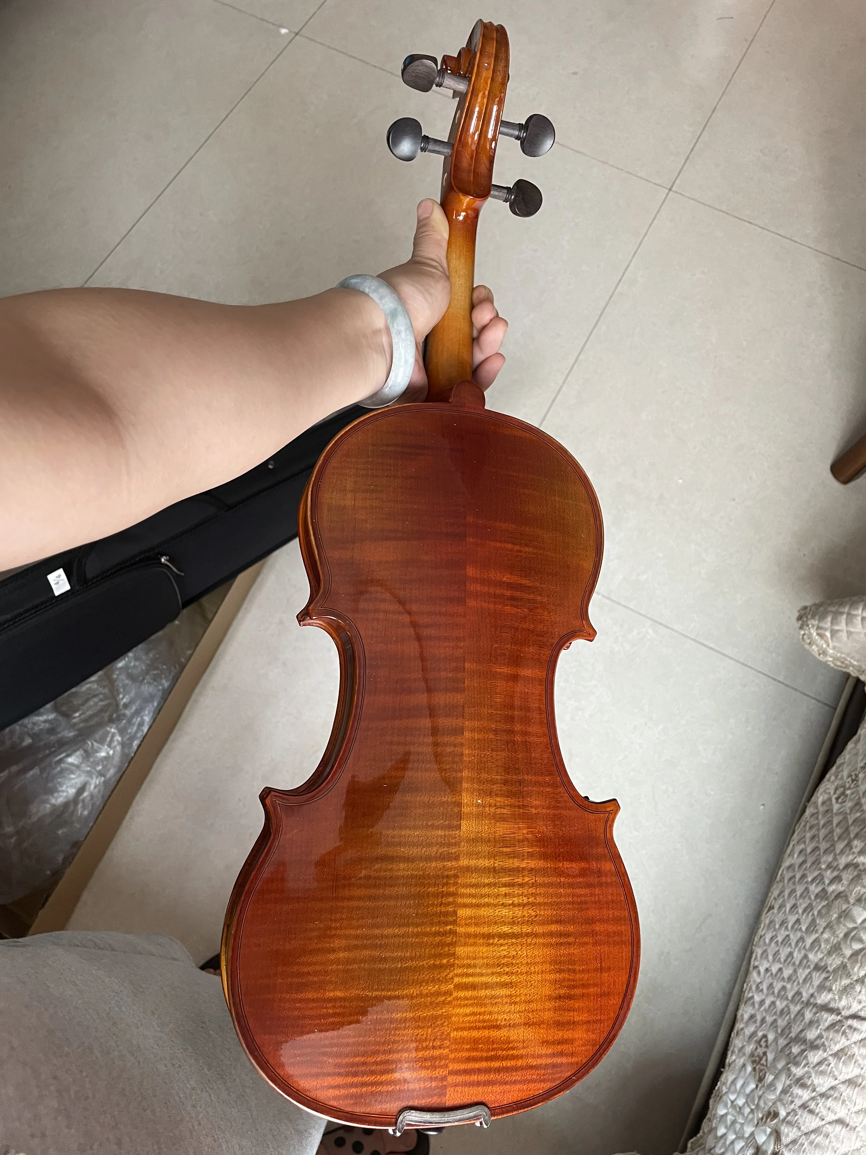 

Handmade Ebony Fingerboard, Spruce Panel, Flame Maple Veneer, All Solid Wood, Free Form Case, High Quality, 4/4 Violin