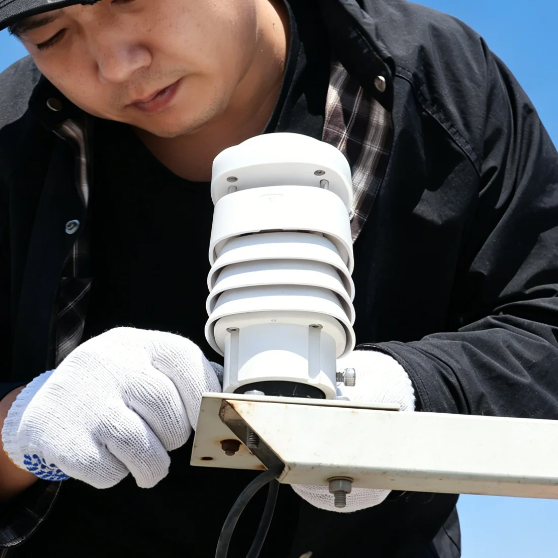 Eight-in-one Compact Weather Station with Ultrasonic Wind Speed and Direction radar and Rainfall Measurement