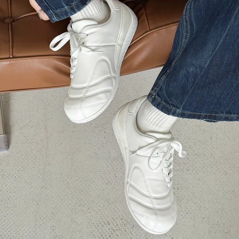 2026Men's New Fashion Unique Retro Flat Sole Racing Shoes British Style Casual Leather Skate Sneakers