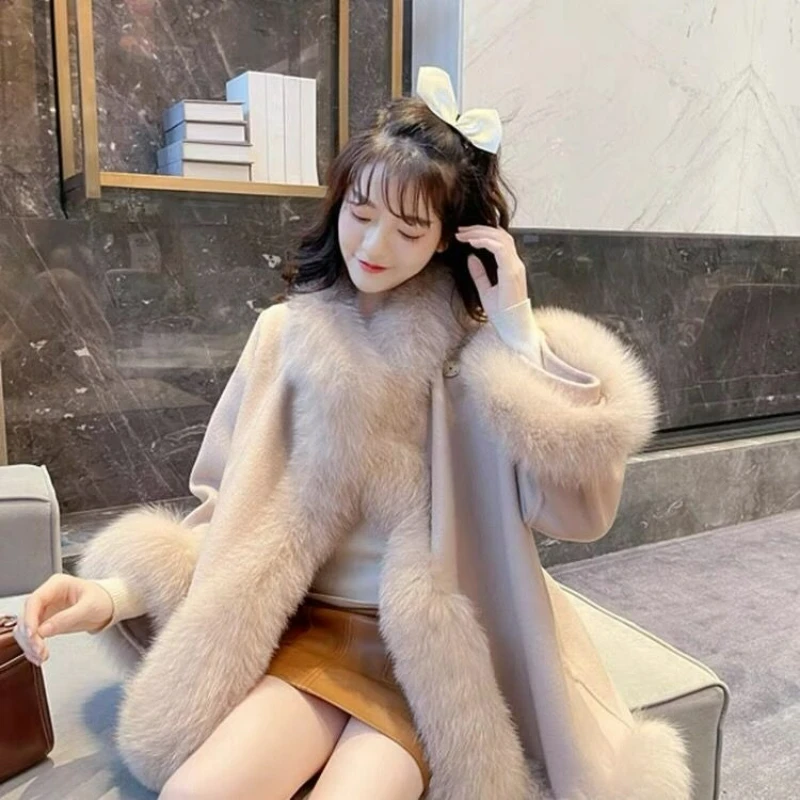 

New Fashion Socialite Style Faux Fox Fur Mid-length Single-breasted Coat 2026 Winter Women Wool Woolen Cape Thickened Outerwear