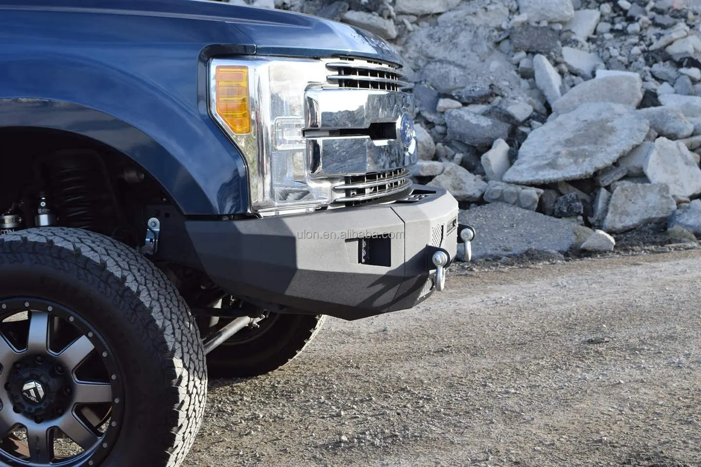 Offroad Front Bumper fit 2017-2019 Ford F-250 F-350 F-450 Super Duty Trucks 3pc Modular Construction with Winch Mount