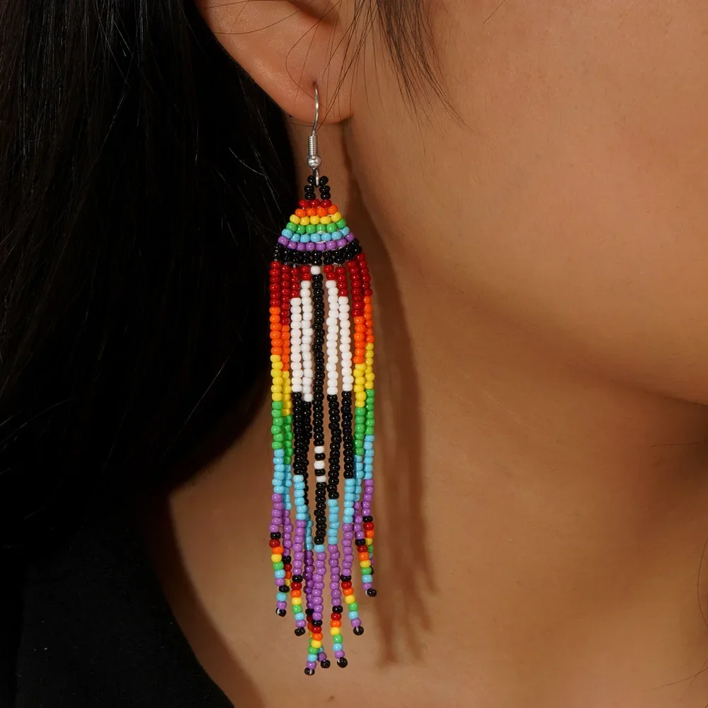 

Rice bead earrings Tassel Originality Gradient color Design Geometry Hand knitting Bohemia Alloy Fashion Simple Beaded earrings