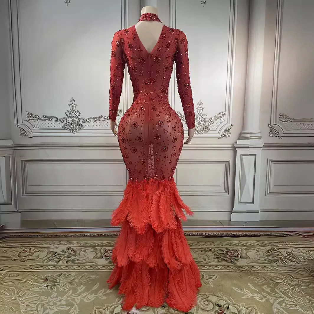 الأحمر الماس ريشة القلب تألق الأحمر الماس ريشة درب حجر الراين فستان حفل زفاف Vestidos De Noche Elegante De Lujo