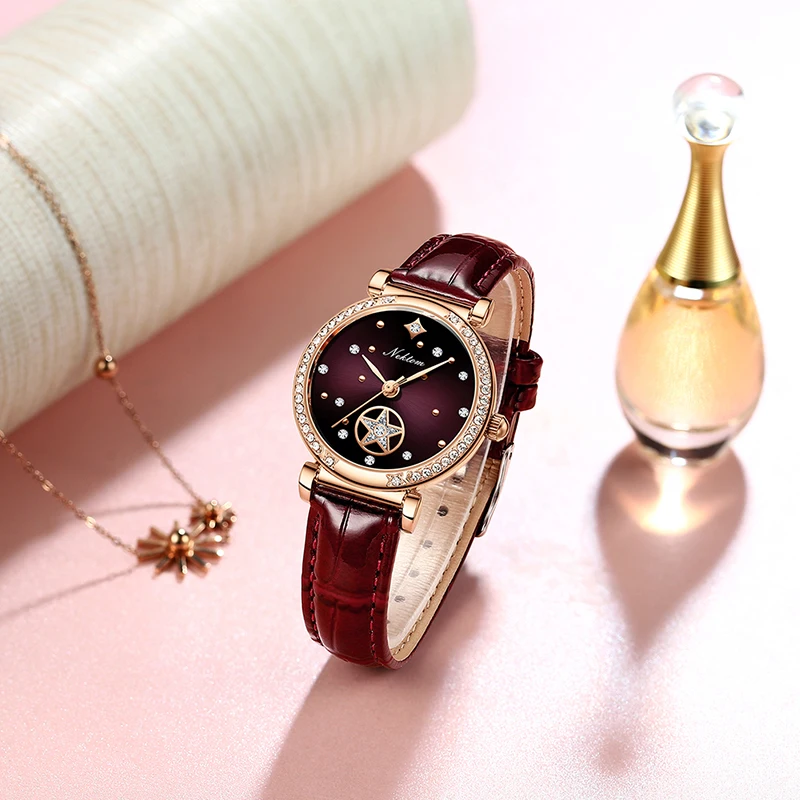 Ladies Luxury Quartz Watch Fashion Star Rhinestone Dial Design Gold Silver Tungsten Steel Strap Woman Elegant Versatile Gift New