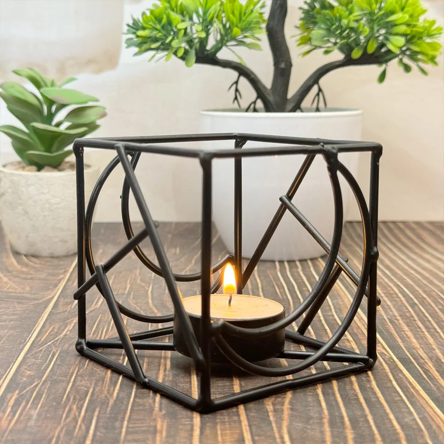 

Square Candles Holder Iron Candlestick Wedding Party Home Room Desktop Decor Holders Vintage Aromatherapy Holder