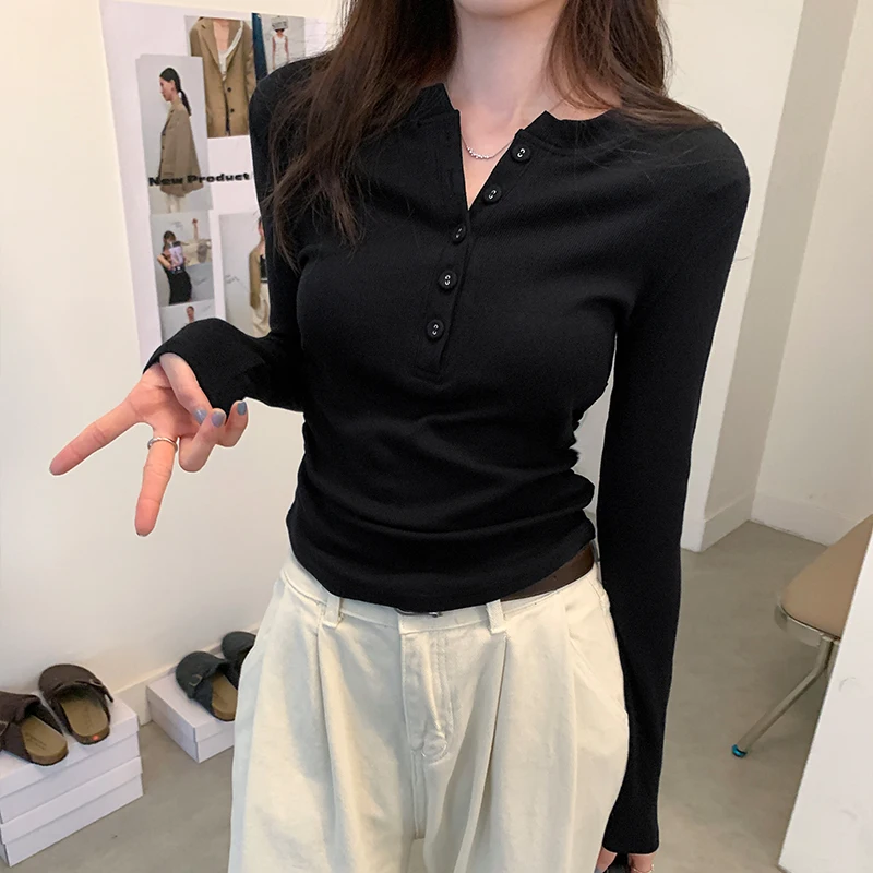 REALEFT 2024 New Spring Buttons Short T-Shirts for Women Solid Sleeve O-Neck Slim Casual Shirts Knitwear Tops Female