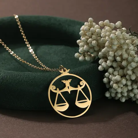 챈들러 정의 규모 목걸이 변호사 목걸이 남성과 여성을위한 스테인레스 스틸 정의 보석 챈들러 정의 규모 목걸이 변호사 목걸이 남성과 여성을위한 스테인레스 스틸 정의 보석