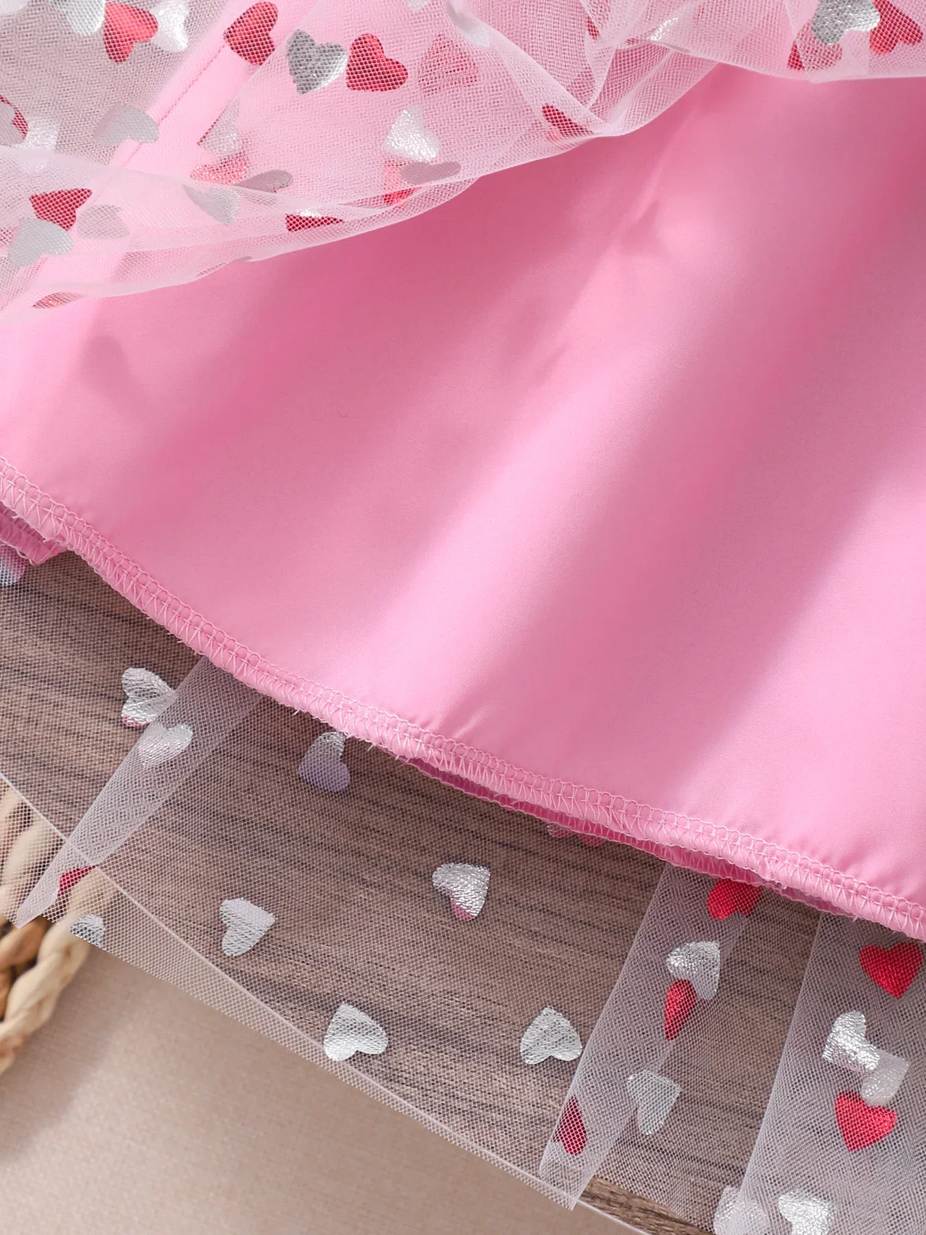 Gift bag! Round neck bubble sleeve pearl gauze dress Love gauze Valentine's Day and wedding partyFor children aged 4-7