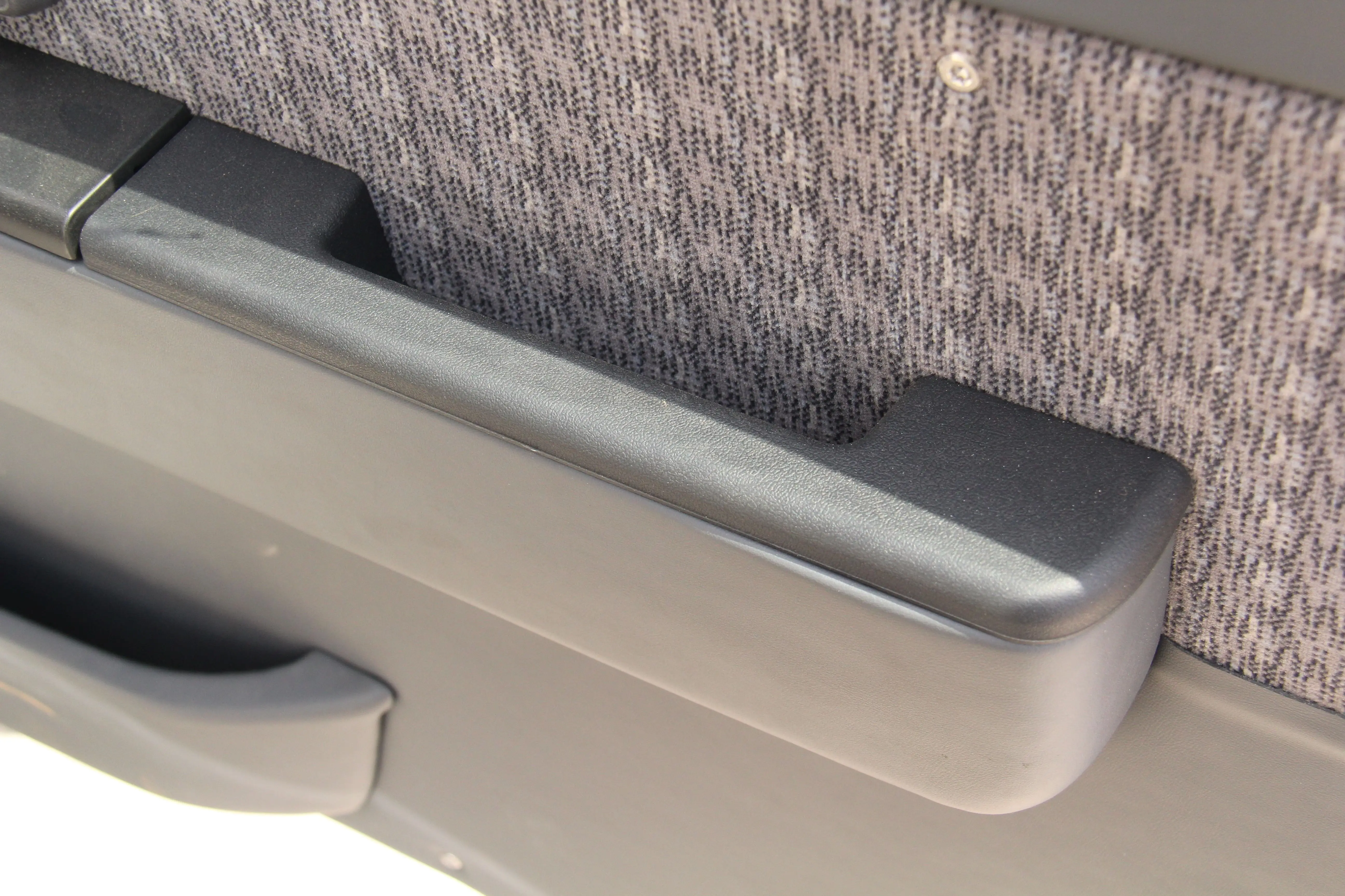 Patrol Y60 Front Door Panel Armrest (ABS Coating Process)