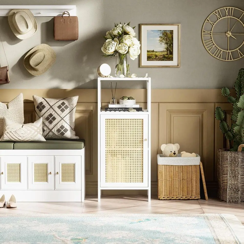 Armário de Banheiro de Bambu Branco Independente com Portas de Rattan para Espaços Pequenos