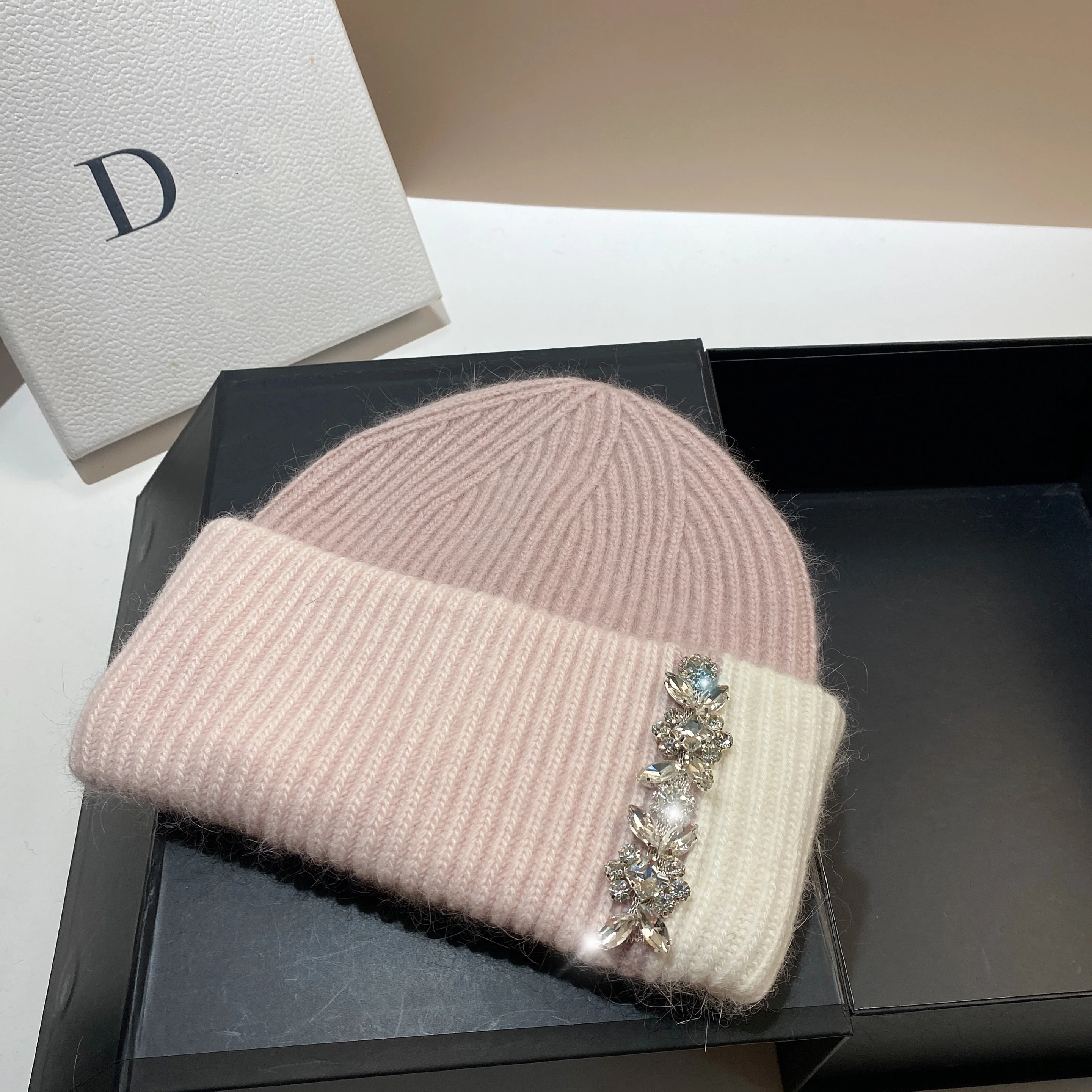 Western-style rhinestone wool cap French ladies light luxury rabbit fur knitted hat autumn and winter warm pullover cap