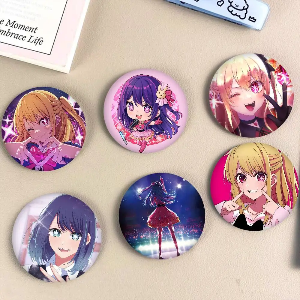Anime Oshi No Ko 58mm Linda figura de Anime insignia de icono broche de hojalata hecho a mano para mochila ropa adorno para el pecho regalos