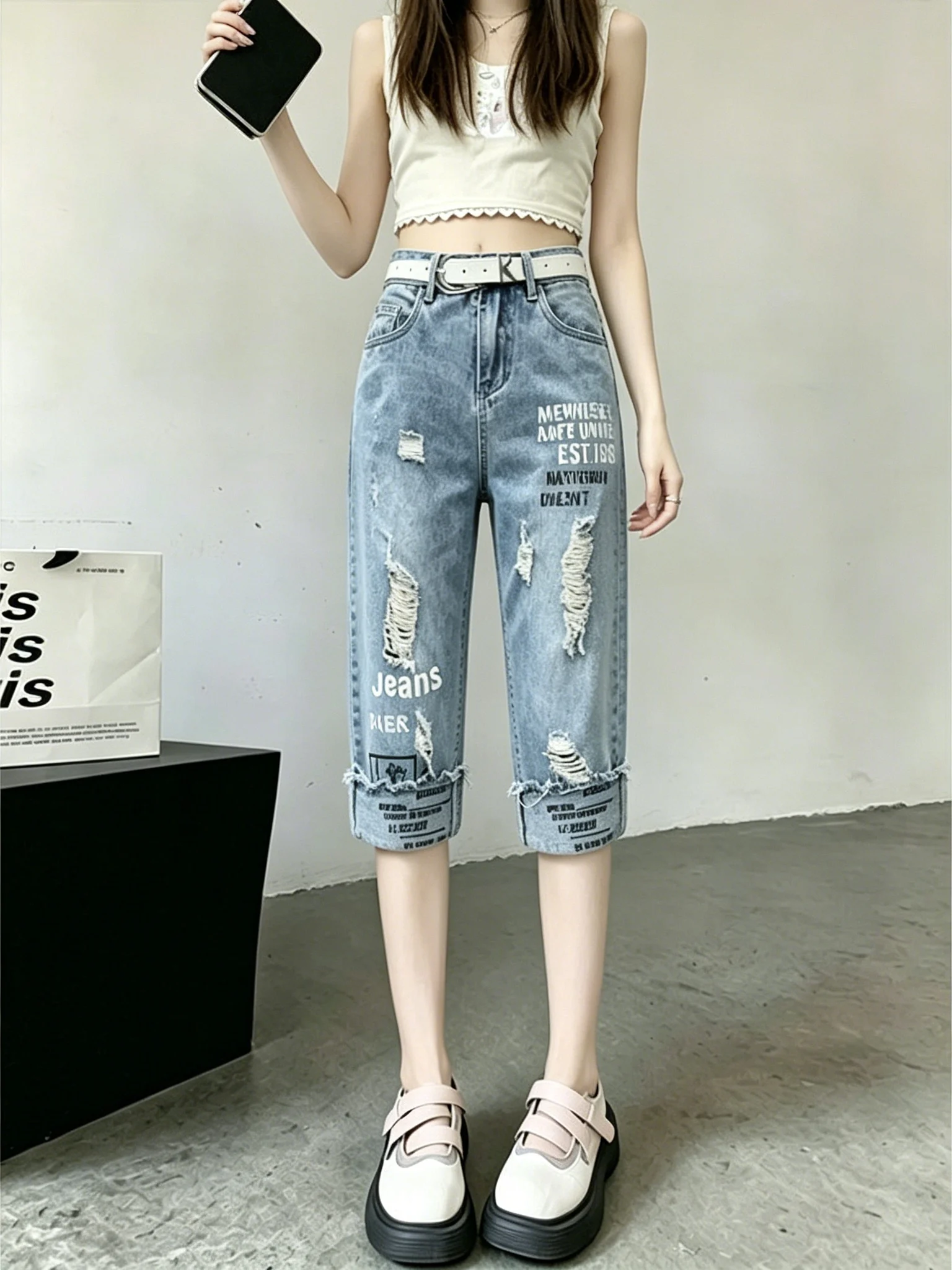 High Waist Loose Fit Denim Capri Pants Women's Summer Fashion Hole Print Cuffed Letter Casual Versatile Seven-Foot Jeans