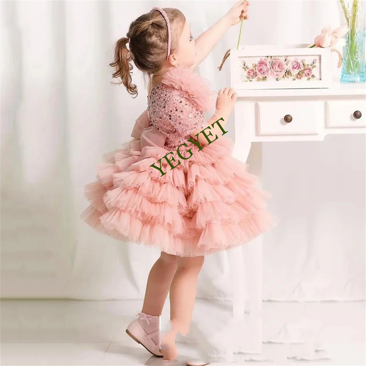 

Dusty Pink Flower Girl Dress O Neck Short Sleeves Beads Sequined Tiered Tulle Princess Party Dresses Birthday Communion Gown