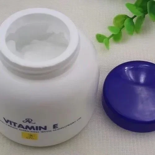 200ml Vitamin E Body Moisturizing Reduce Dryness Cracking, Wrinkles, Dullness Dark Spots, Bright White, Smooth And Soft Skin