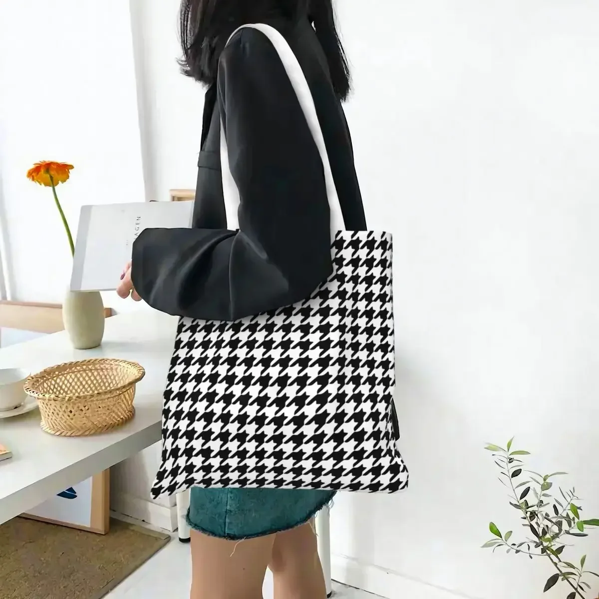 Houndstooth Black And White Pattern Canvas Tote Handbag Grocery Bags Reusable Shopping Bags for Unisex