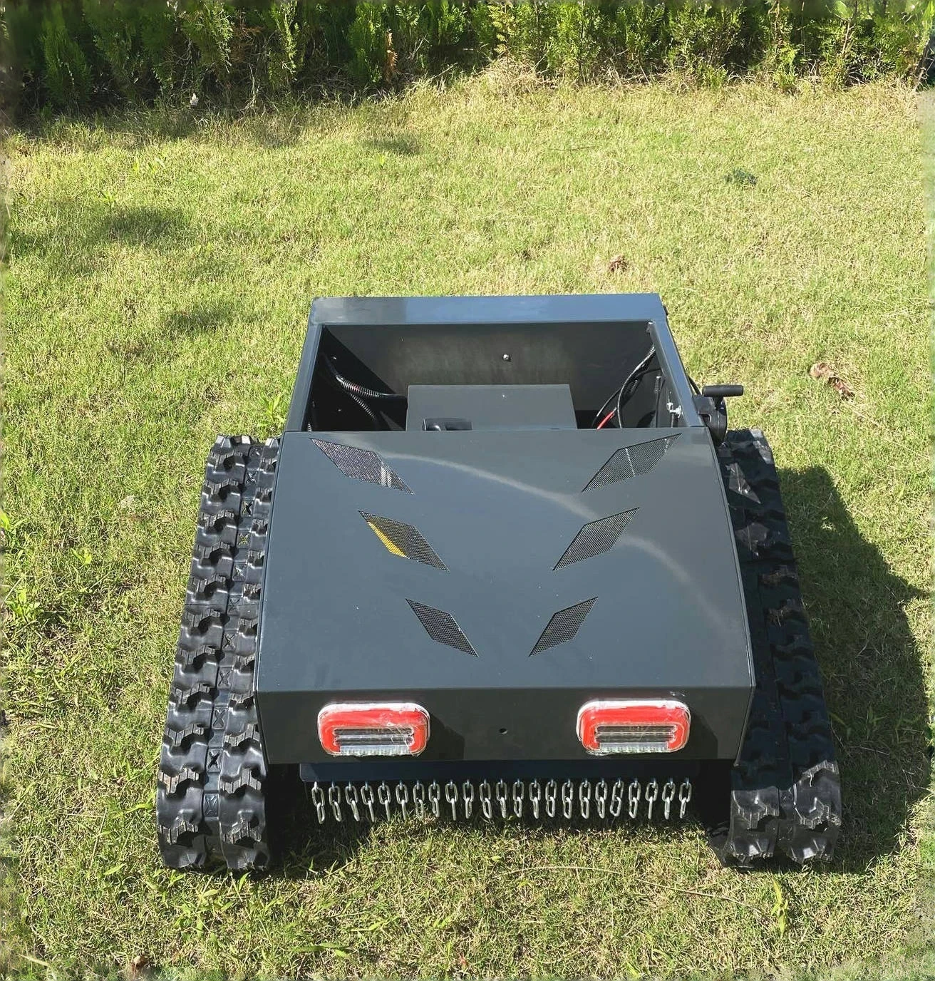 STLF High Performance 4-Stroke DIY Grade Lawn Mower Convenient Remote Controlled with Wide Range Coverage for Beautiful Lawns