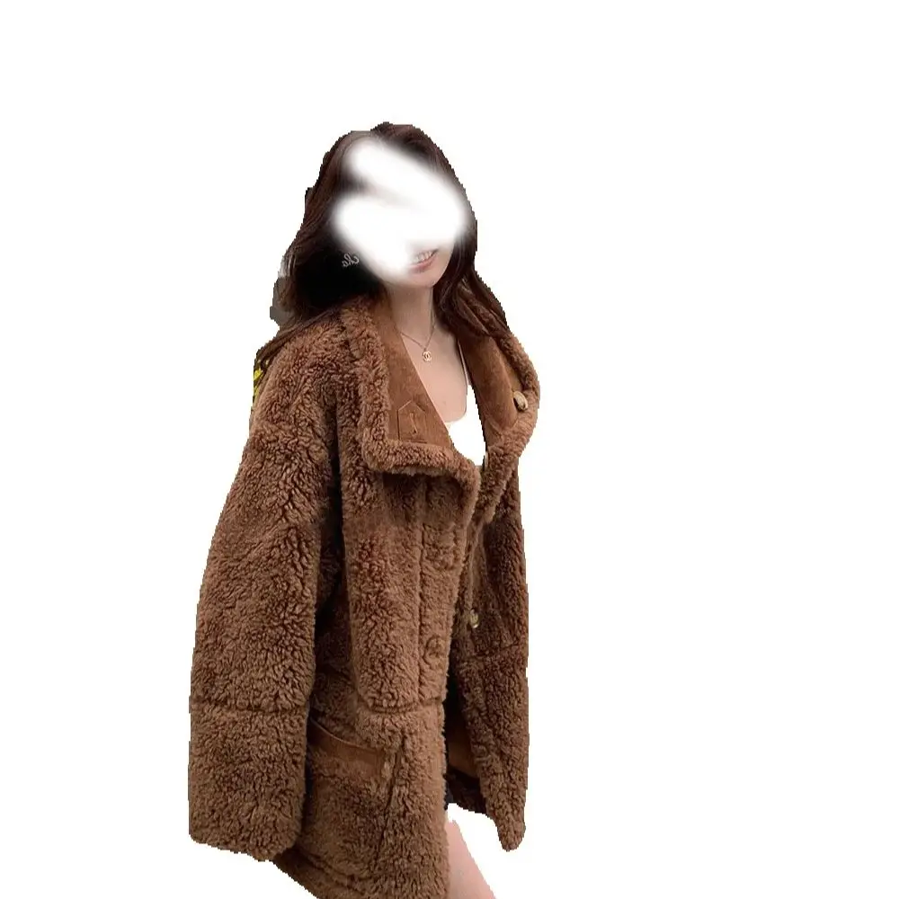

Новое женское пальто средней длины из овечьей кожи зимы 2025 года, сочетание шерсти и меха с обеих сторон.