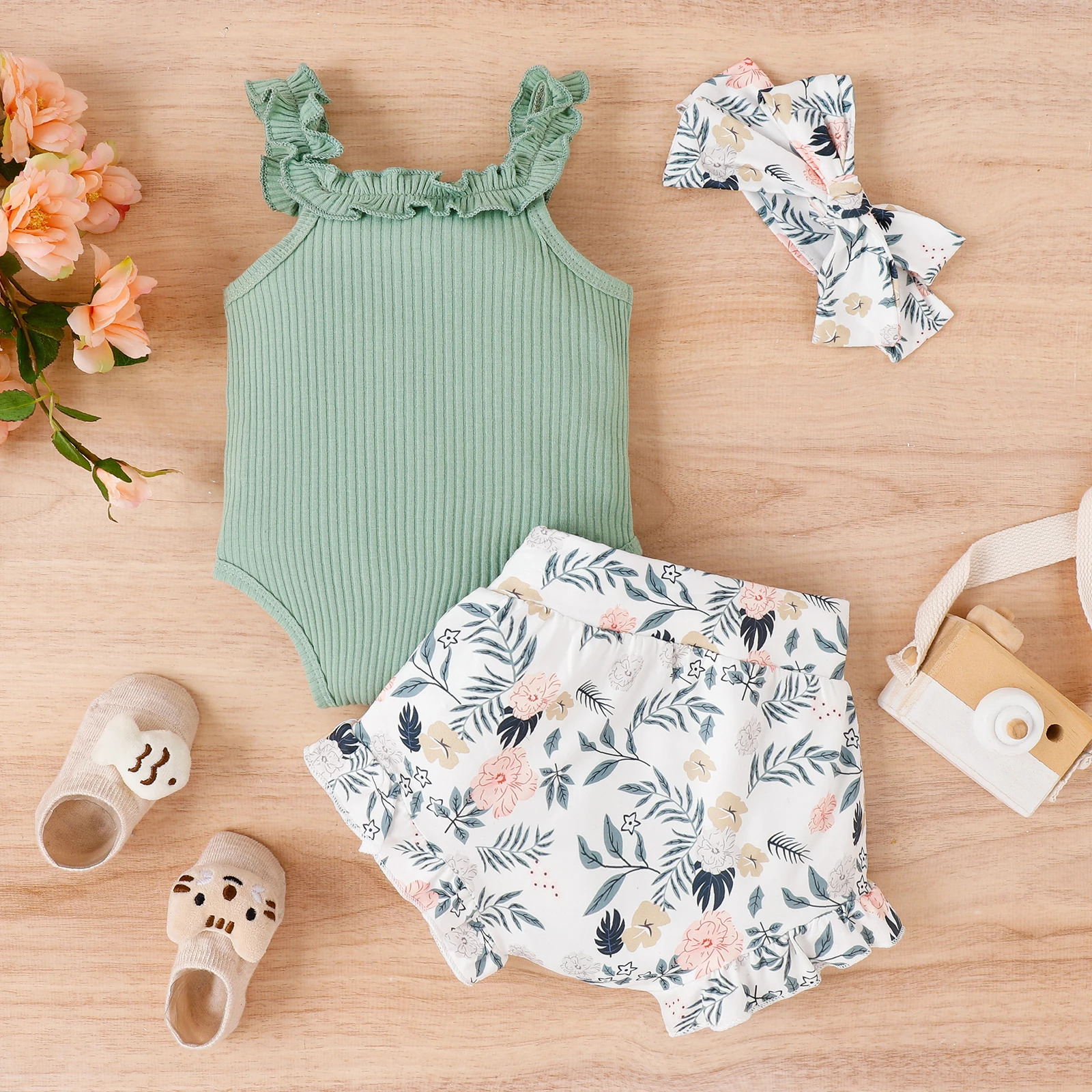 3PCS Summer 0-2 Year Old Baby Girls Soft And Comfortable Cool Casual Green Lace Dress + Printed Shorts