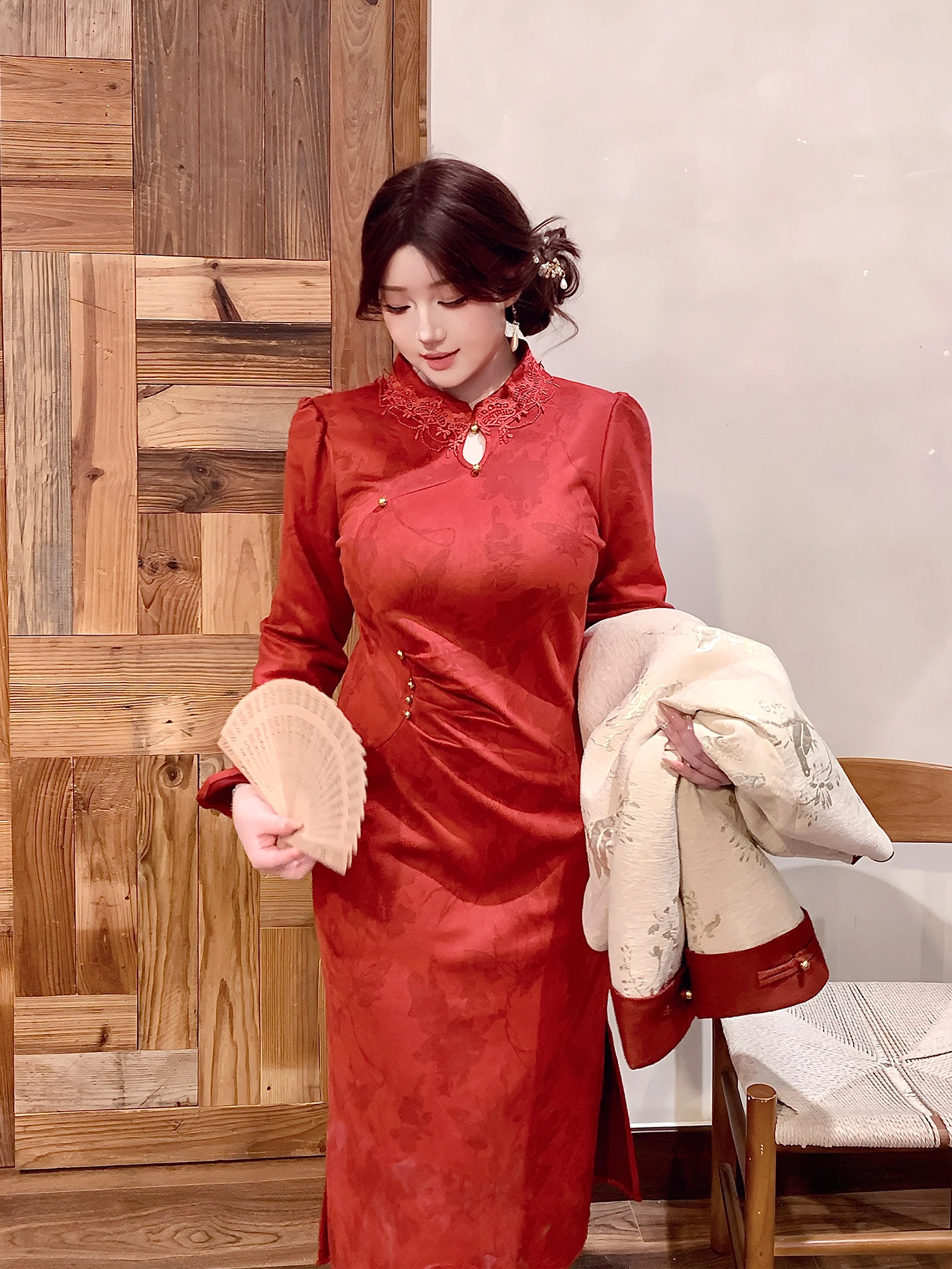 

Новый комплект из двух предметов в китайском стиле для свадьбы Dr, женский комплект Qipao Dr Long Sve, высокая талия, вышитое полиэфирное волокно