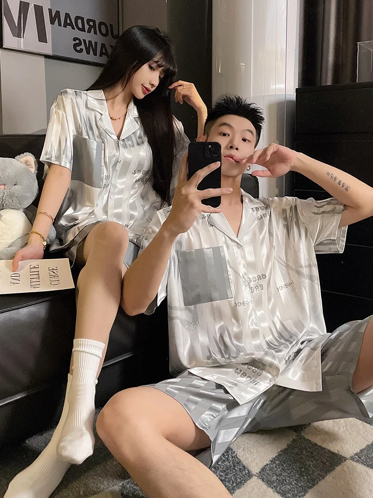 

DAIMELU Japanese ins couple pajamas women's summer ice silk thin short-sleeved men's high-end loungewear suit sleepwear set male
