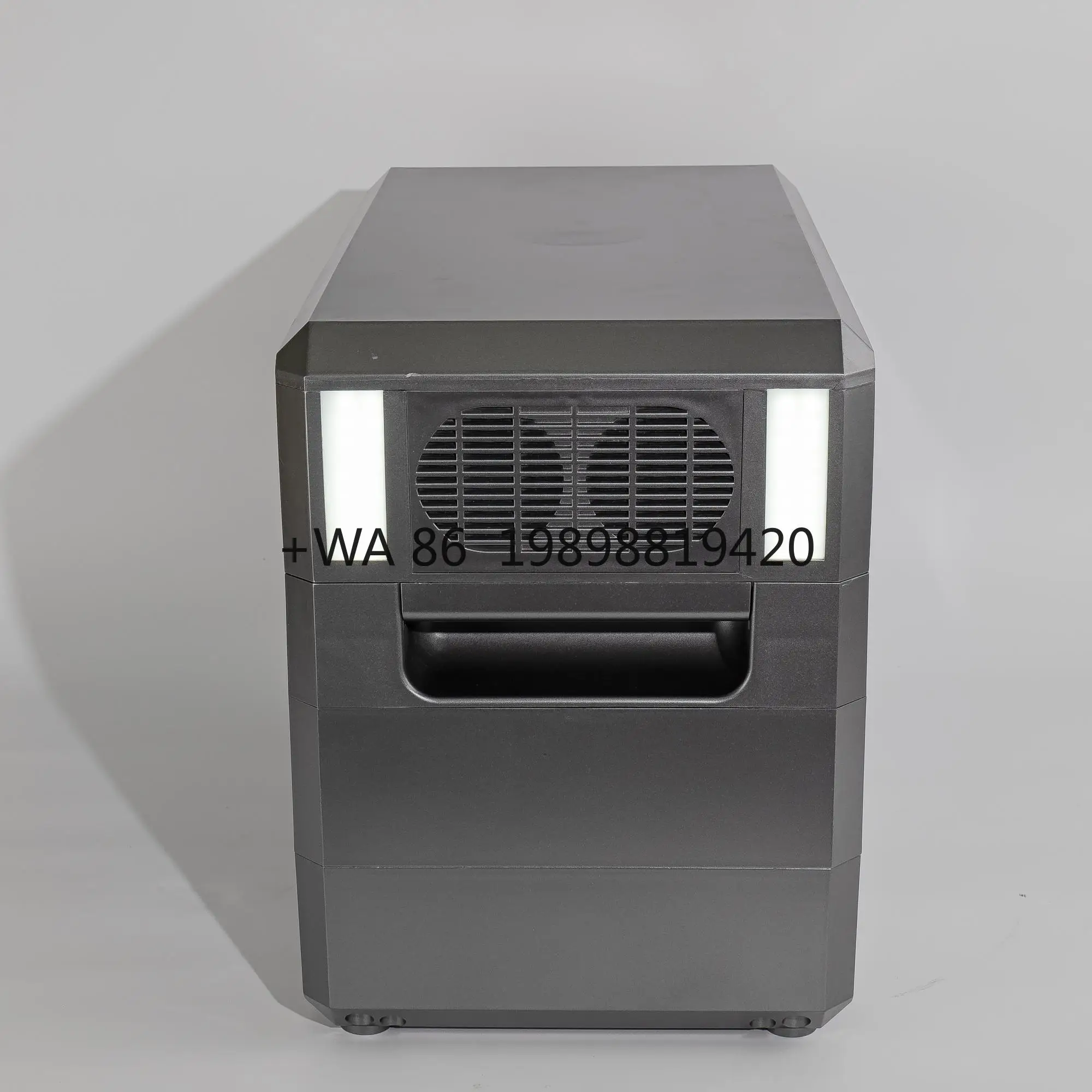 2025 New Hot Selling 3000Wh Portable Power Station Wholesale 220V 110V Outdoor Solar Panel Generator