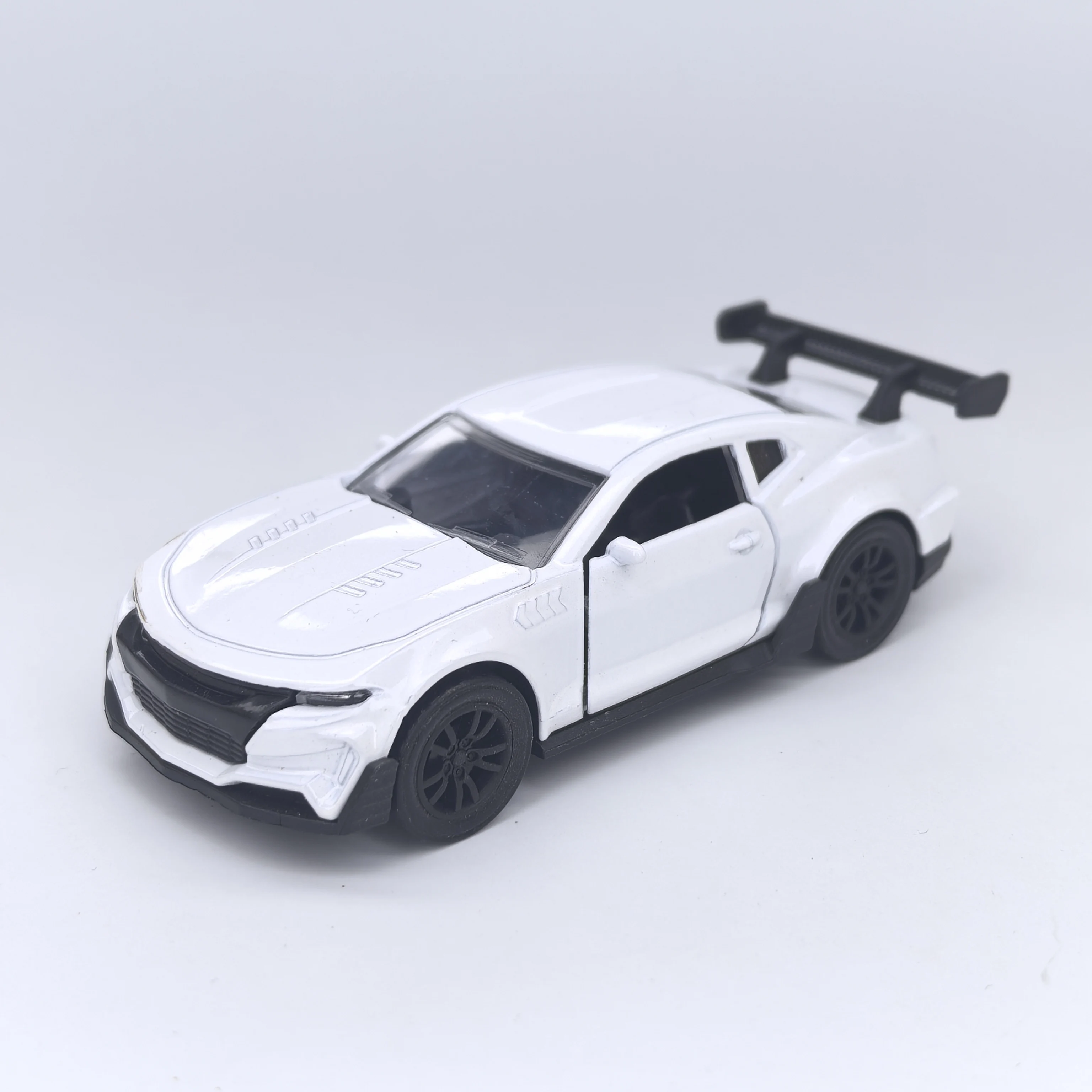Alloy car model, realistic sports car model, children's toy racing car, inertia pull-back car with openable doors, car ornament