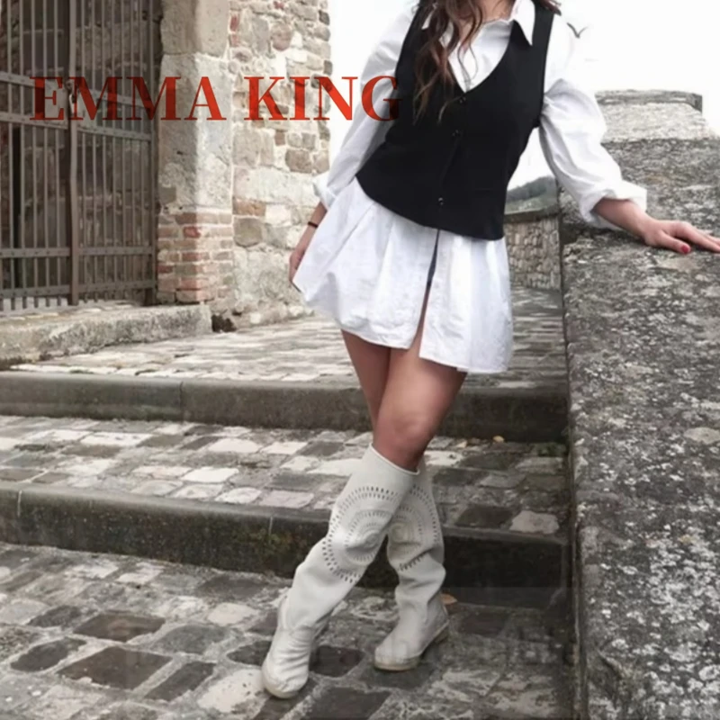 النساء فو الجلد المدبوغ حذاء برقبة للركبة جولة تو مريحة الشقق بوتاس برشام ديكور أحذية مطرزة الرجعية الربيع الصيف الأحذية