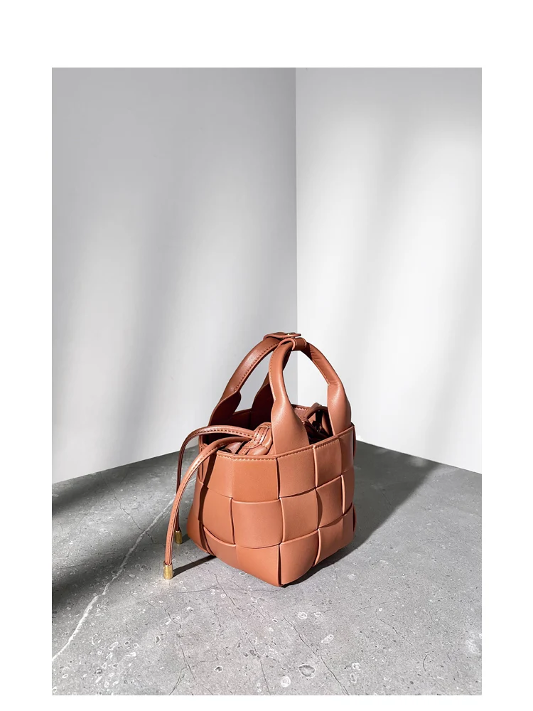 

Small AJ AOIRJ Women's Leather Buet Bag Crossbody oulder Bag Woven Design Summer Faion Handbag Soft Polyester