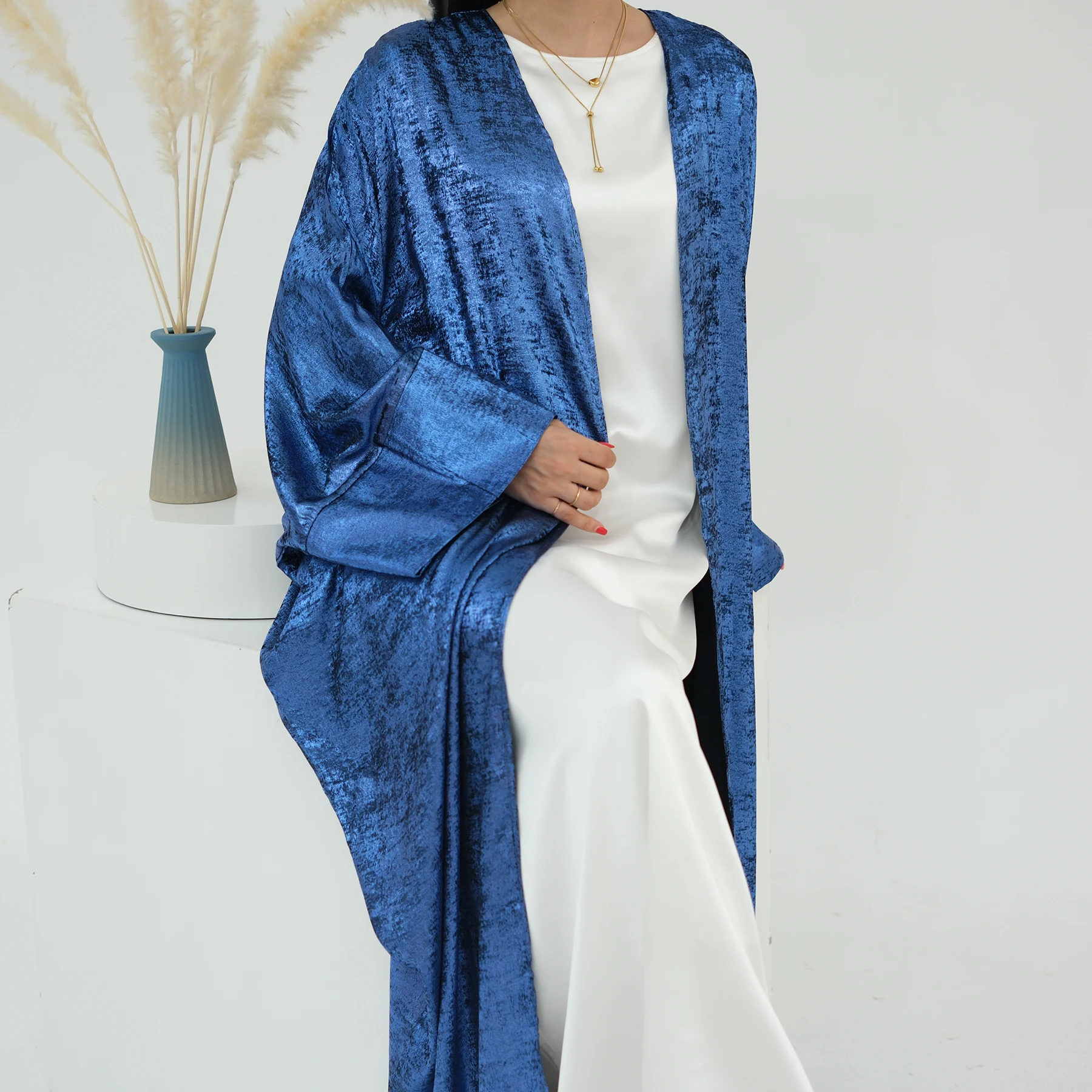 

Dubai Abayas for Women Muslim Oversize Dress Eid Djellaba Jalabiya Kimono Cardigan Turkey Kaftan Saudi Arabic Robe Marocain Gown