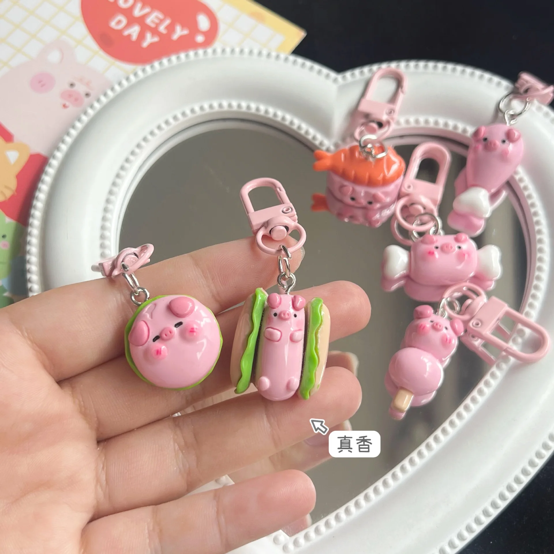 1Pcs/Set Lovely Pig Key Chain Children’s Keyring Fashion Decorations Food Keyfob Fashion Craftwork Gift for Girls Cute Keychains