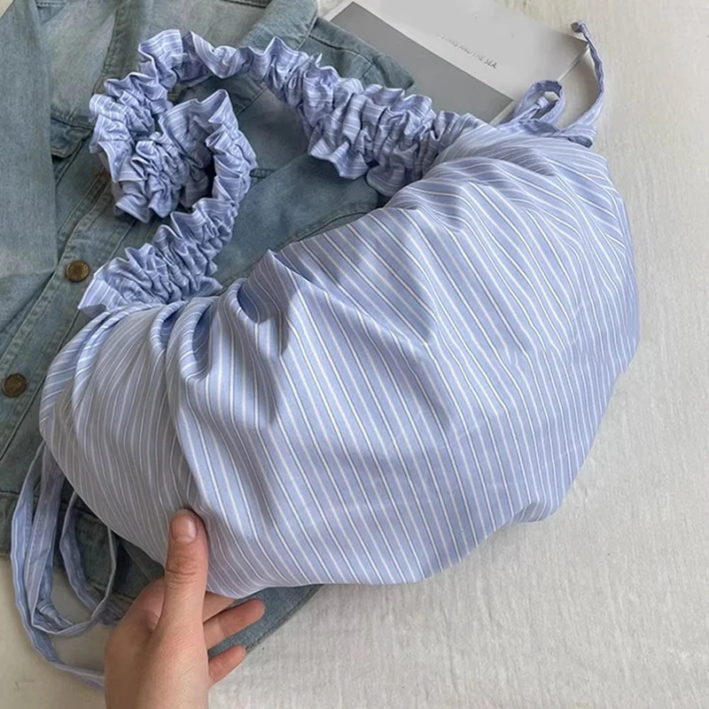 Gestreifte Plissee-Umhängetasche mit Kordelzug, koreanische weiche lässige Dumpling-Cloud-Tasche, Damen-Handtasche mit großer Kapazität und geringem Gewicht – Detail 4