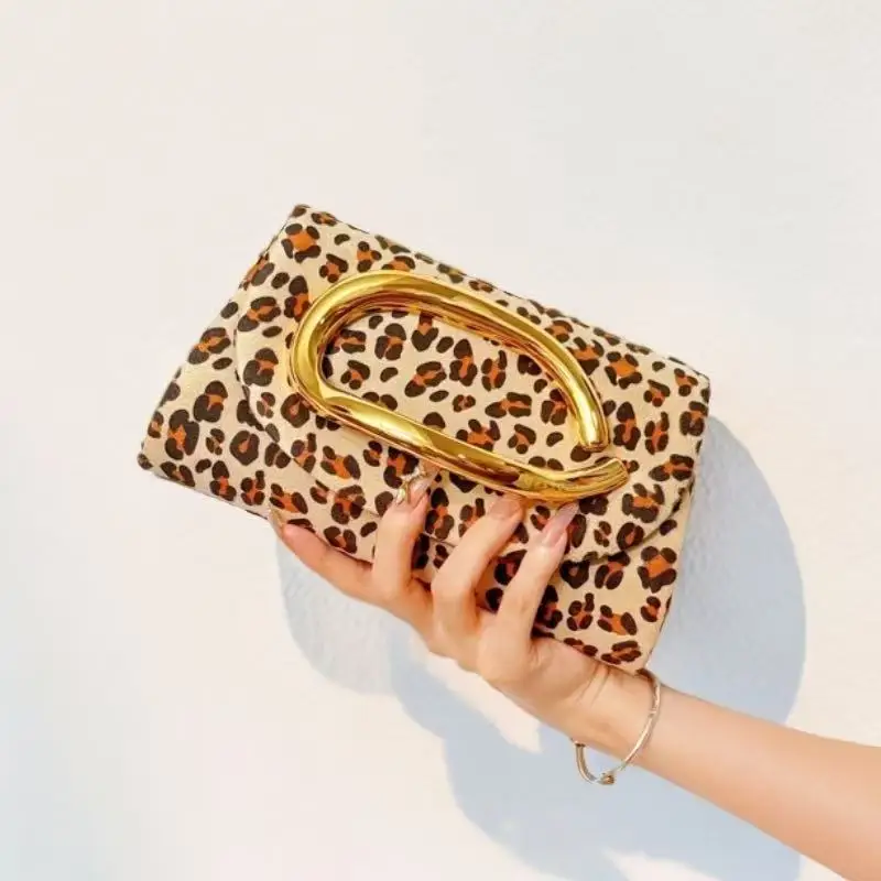 

Сумка-клатч с леопардовым принтом, фланелевая сумка с откидной крышкой, элитная модная сумка для торжественных мероприятий.