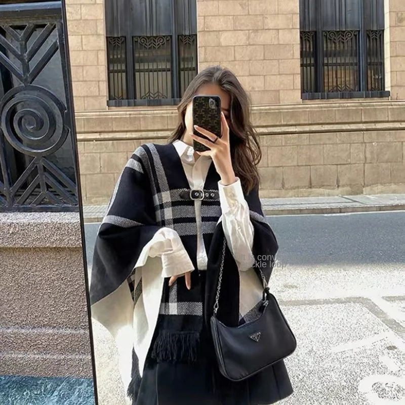 

Plaid Poncho for Women Bolero with Sleeves Knitting Cape Robe Blanket Woman Reversible Capes Long Coats Autumn/Winter Warm Shawl