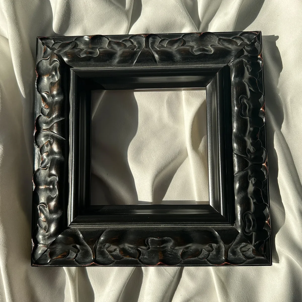 7cm Vintage Black Ornate Carved Solid Wood Frame Gothic Baroque Floral Embossed Gallery Frame for Oil Paintings Art Display