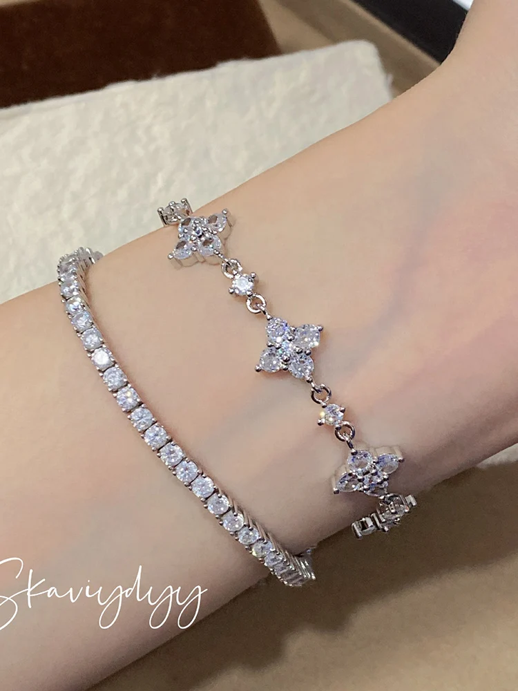 Kleeblatt-Design Zirkon-Armband 925 Silber Vergoldet Verstellbare Kette Luxus Kristall-Blumen-Armbänder für Damen Schmuck Geschenk – Detail 2