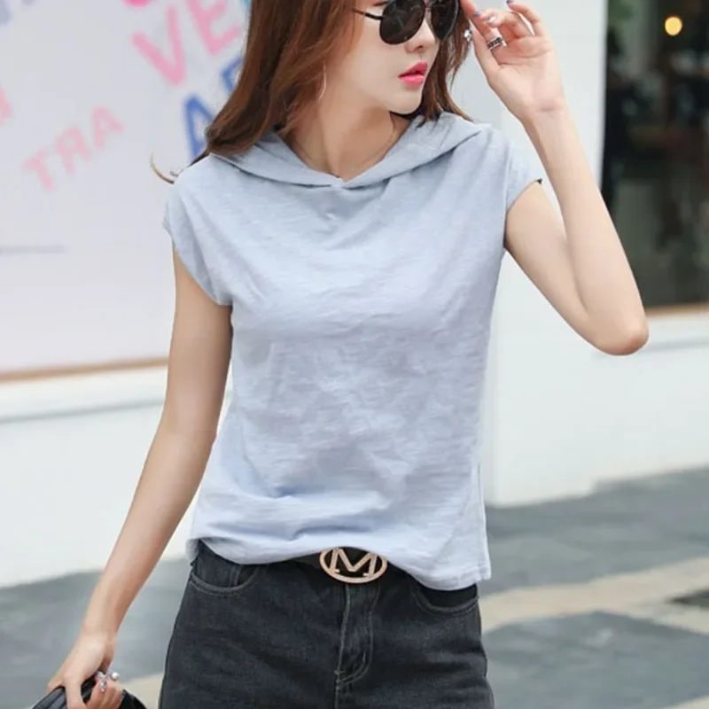 Bawełniana koszulka z kapturem dla kobiet 2025 Letnie koreańskie luźne koszulki z krótkim rękawem Casualowe koszulki Podstawowe solidne topy Mujer Odzież damska